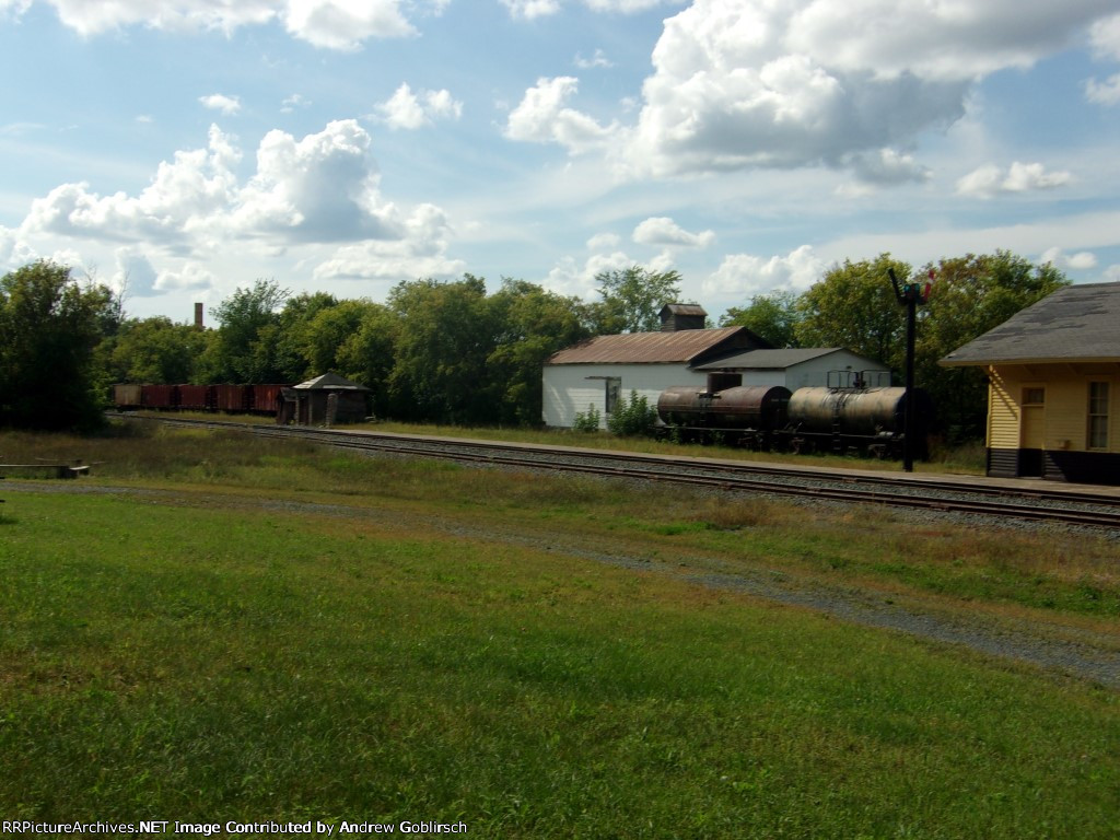 SOO 40971 or X632, GATX 40015, Ballast Cars & Soo Line Depot